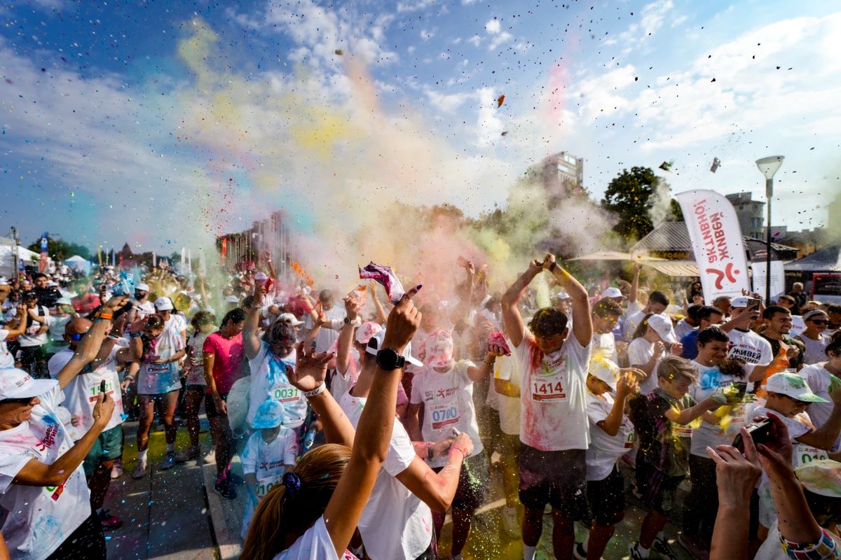 10 000 фенове на физическата активност се събраха пред НДК за 20-я юбилей на „Нестле за Живей Активно!”